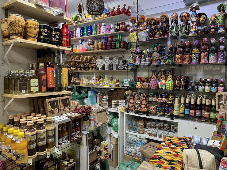 Itens diversos de artesanato