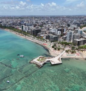 Marco dos Corais em Maceió visto de cima.