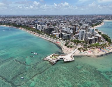 Marco dos Corais em Maceió visto de cima.
